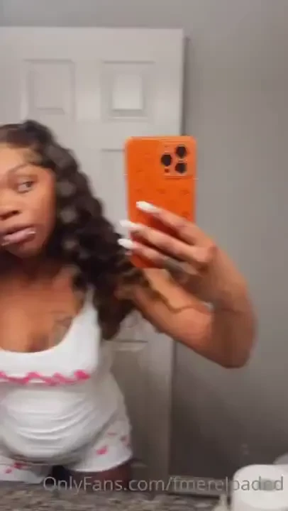 Hey baby it s time for bed but i wanted to show you how i look right part 1 