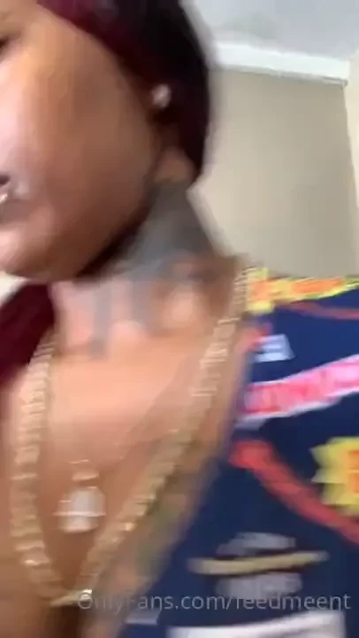 Shake the hell out the room with all this ass mrsfeedmeent gives the 