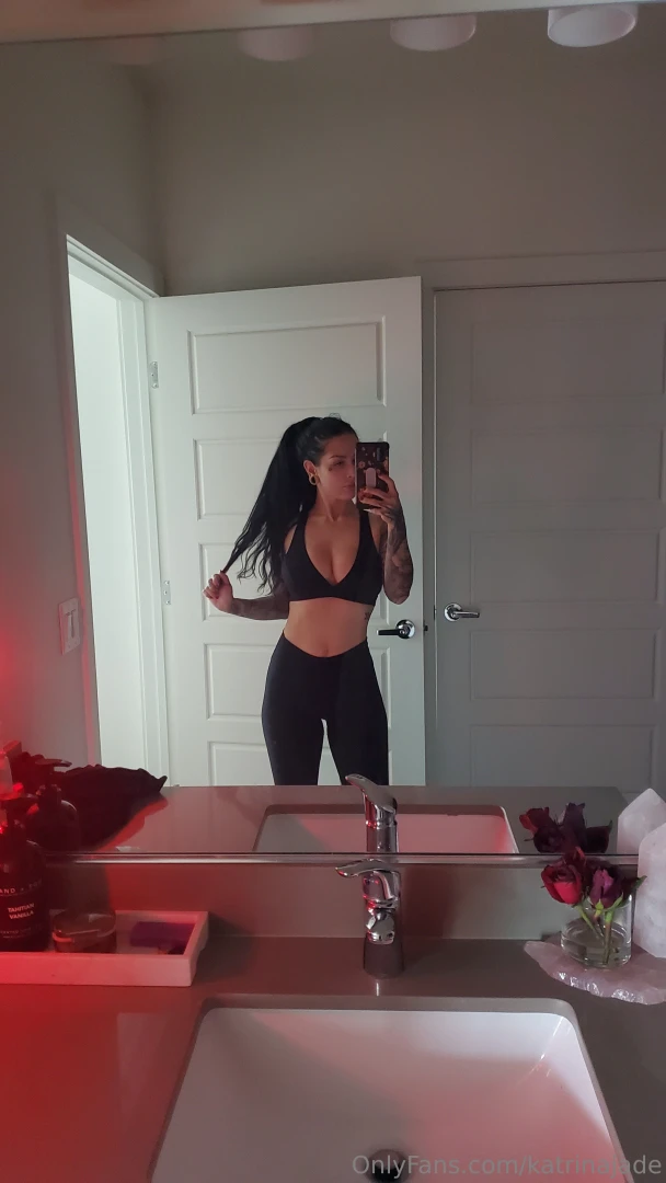 Mood of the day pull my hair and call me daddy 