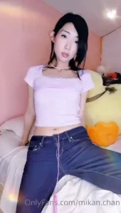 Hey guys new stuff is ready on gumroad it s an 8minite explicit dp