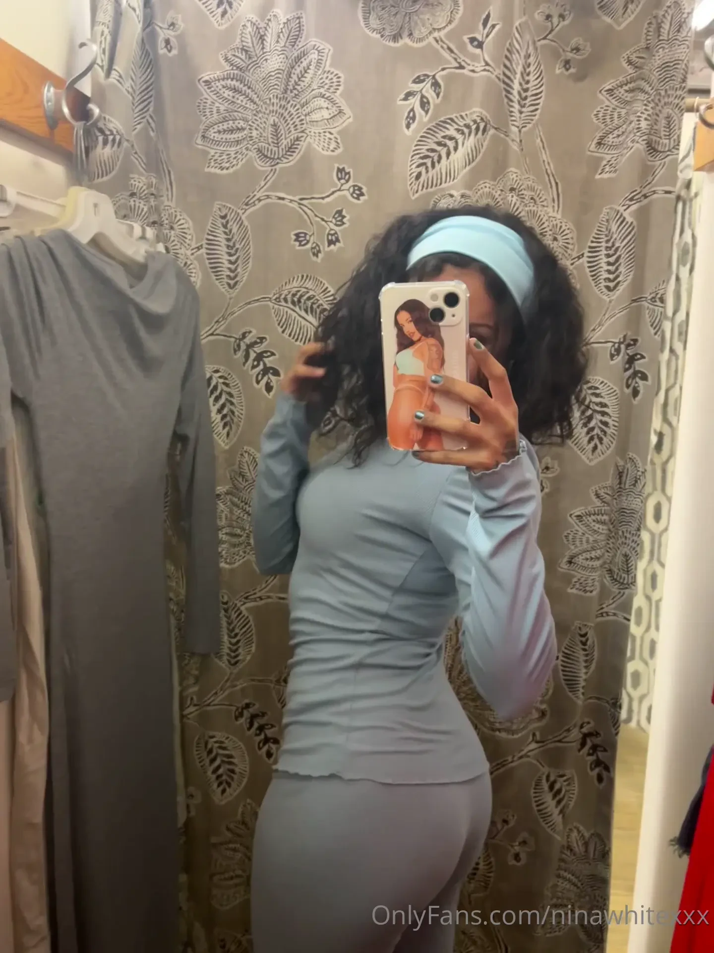 Shoppinggggg in my pjs 