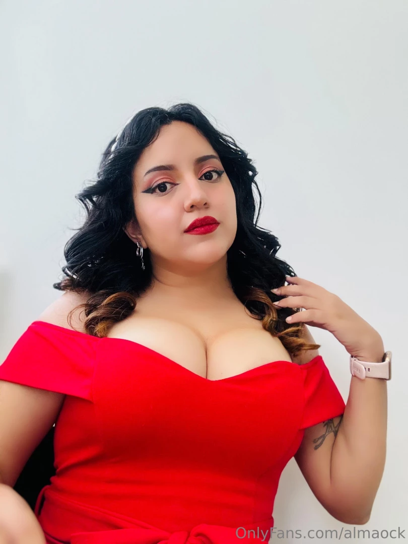 Quieres un video de esta linda secretaria licenciado me tiene que 