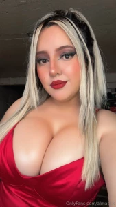 Disfruta estos videos y fotos ricas de mis bubies y mas quiero