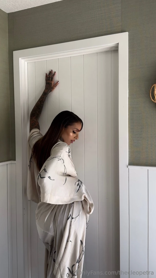 Spicy bts videos going down in the dms today 