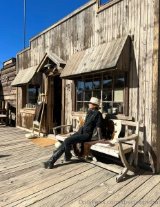 It s time for another desert trips soon ya girl loves a cowboy hat