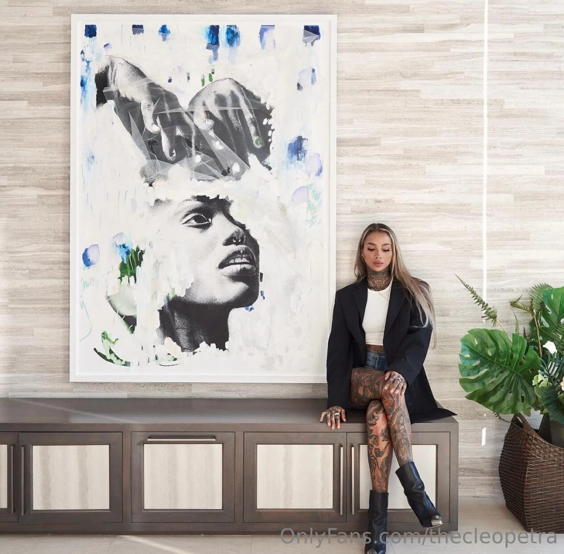 Sitting by one of my pieces at a collectors home i appreciate all the part 1 