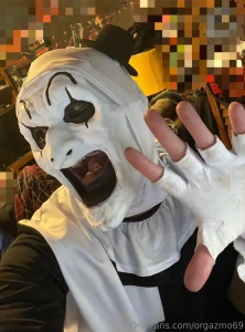 Happy halloween from art the clown