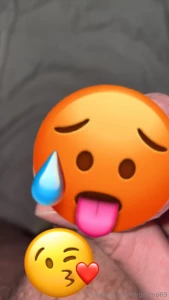 Classic pov cumshot video with a few photo stills set includes 3 pics