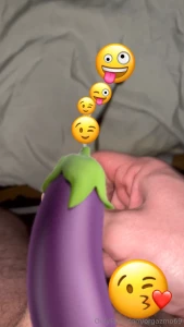 Classic pov cumshot video with a few photo stills set includes 3 pics part 1