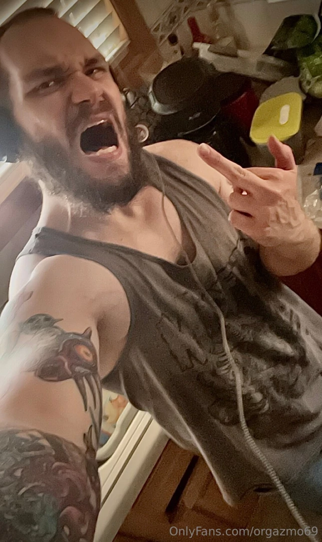 I ain t got a fucking problem oh i just love to say fuck and i don t 