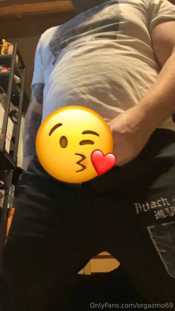 Nice front facing fap session watch me strip off my pajama pants and 