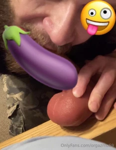 Tried something a bit different last night and gave the new toy a mini part 1