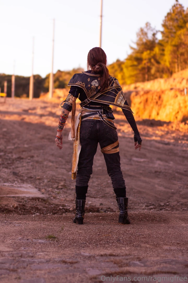 Sciel costest without makeup and tattoo because i was just trying on part 1 