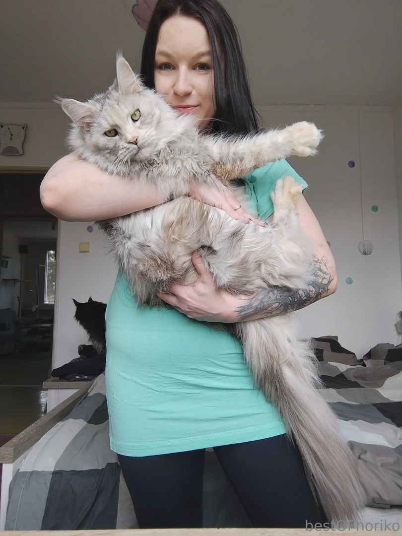 My princess ciri she doesn t like to be held but here she hugged me part 1 