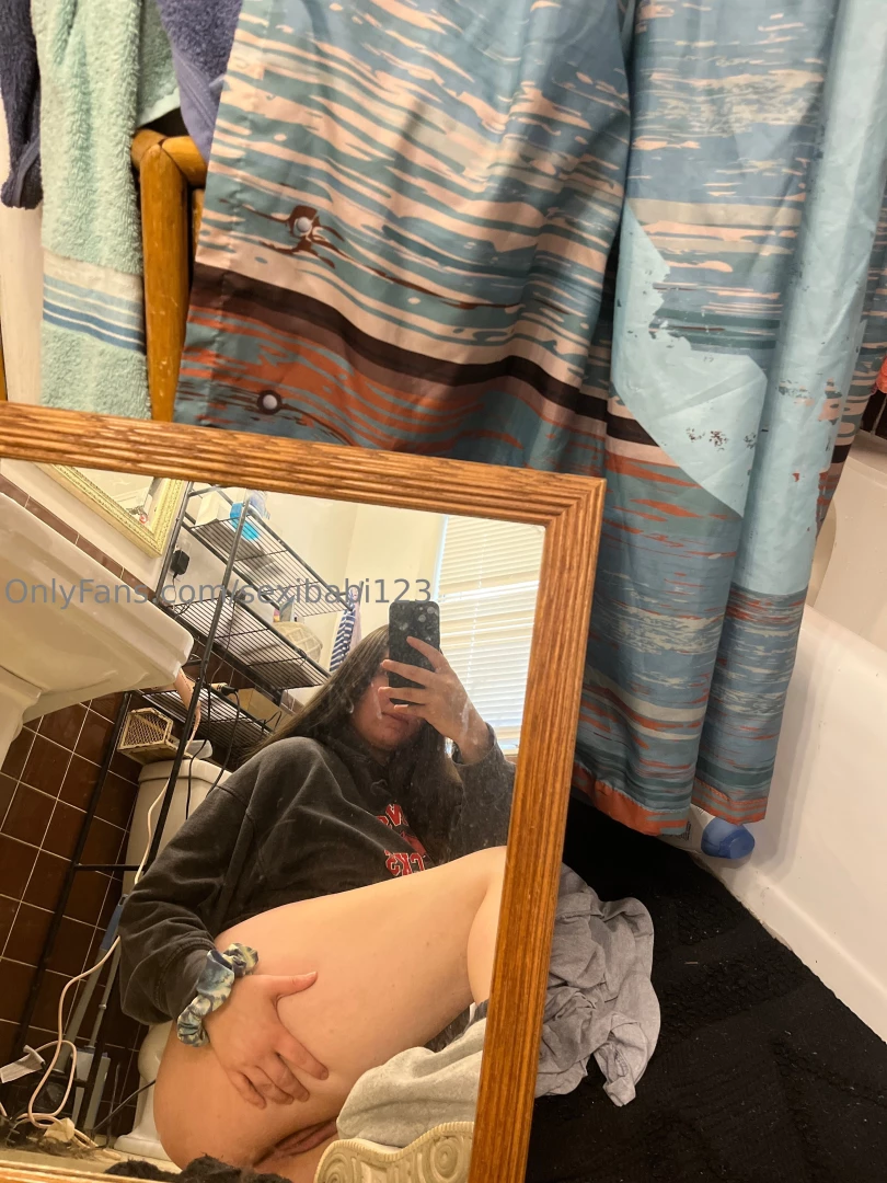 Let me know what yall wanna see pay pal is dessylvia345 