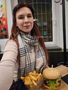 Caught up with a girlfriend for lunch today losers send for our food