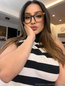 Hola can you give me a hug