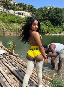 Is it hot in here or is it just our dm conversation