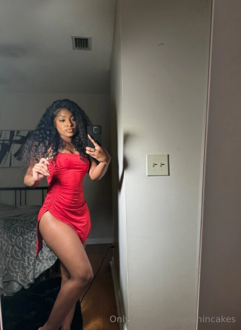 Daddy do i look good in red 