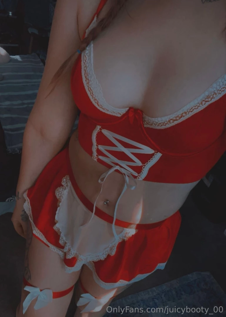 Who called for maid service 