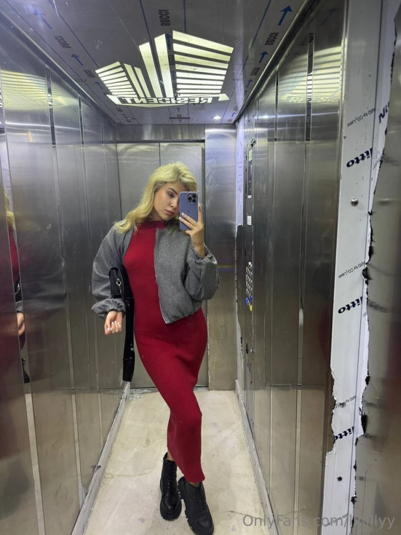 You might ask where i m all dressed up for well i ll tell you that i 