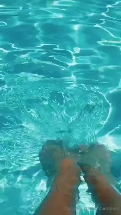 How are my feet bebes doing i didn t forget about you while i m on 