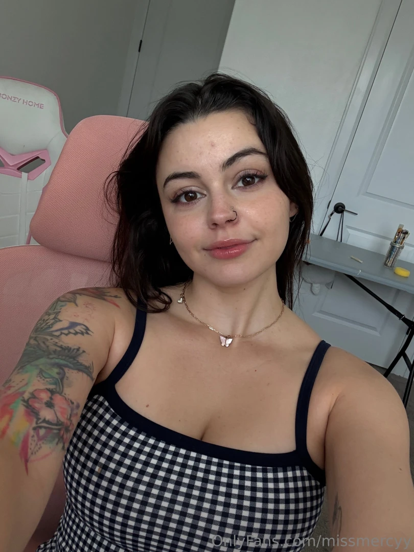 Reply to this with the best rizz you have winner will get a special 