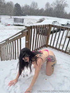 Being a hoe in the snow part 2