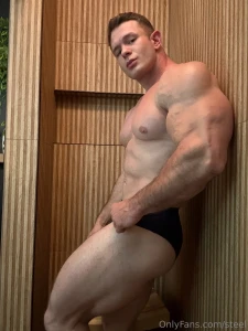 Sauna posing just need a simp to and my and my