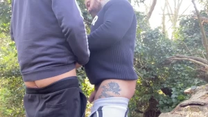 I found this piggy horny guy