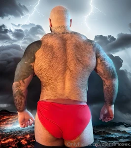 Support your bear vote for me and repost link nomination grabbyseurope