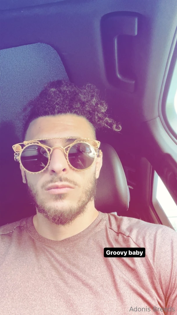 Good morning i m on my way to the airport right now anyone wanna buy 