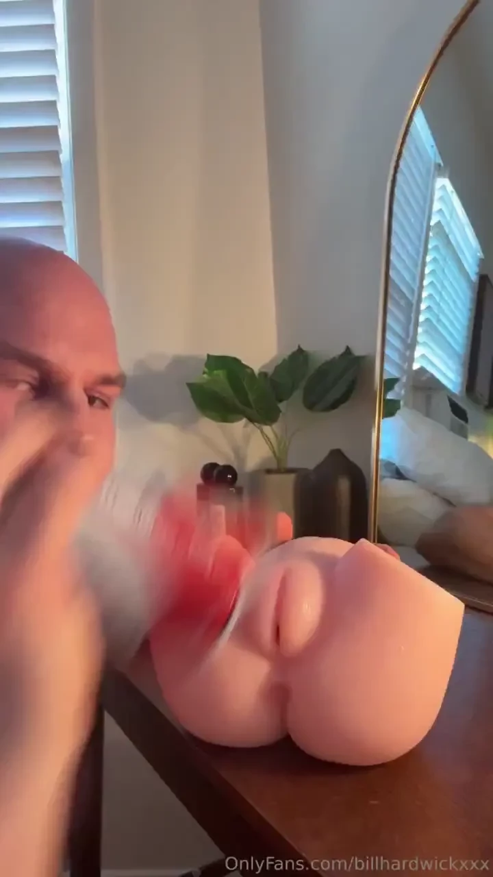 Happy new years champs coach brought some creamy cream pie in for the 