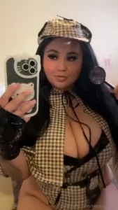 Huge boob detective