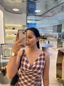 Looking for my personal scent but nevermind how come a perfume cost so