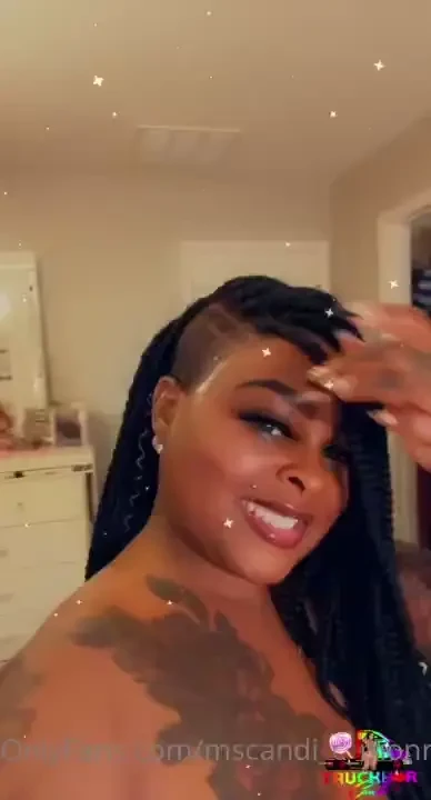 New hair style do you like it babe 