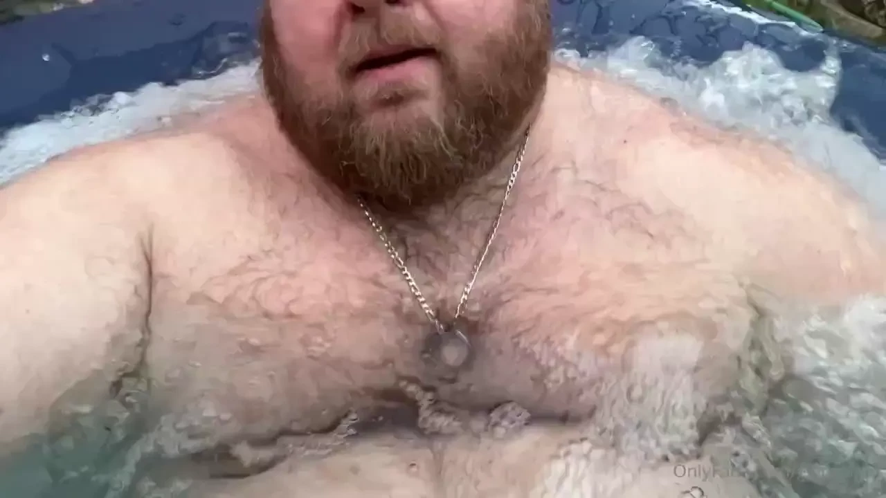 Finally a tub i actually fit in 