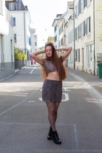 The day i met the amazing julia maze pt 1 nylon pantyhose part 32