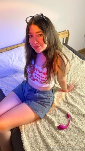 I look like i m about to be the 88 prom queen in this photo