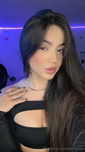 Close your eyes now imagine me right in front of you