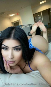 Latinabratt69 is looking for a daddy to make her cum she s loves to part 8