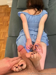 Feeling freaky this friday soles fucked while i m tied up and helpless part 1