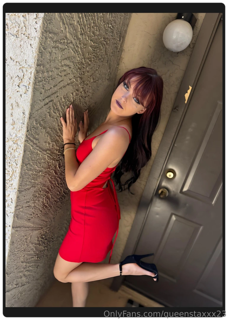 Free vid sunday vip vid i promised i d masturbate in this dress part 2 