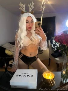 5 who manages to look me in the eyes for more than 5 seconds send me a