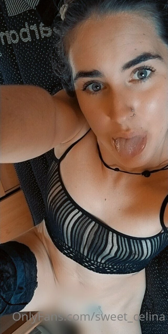 Im on the chat bb send me a message 
