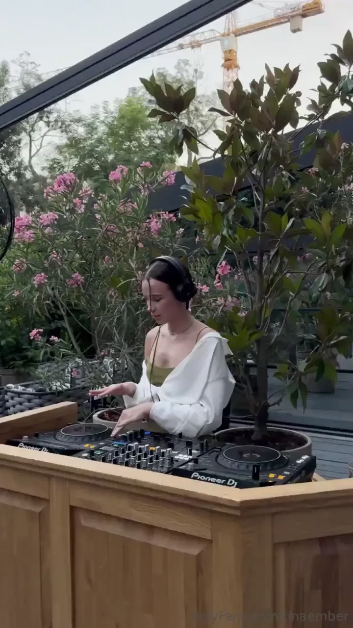 About two years ago i went to my first electronic music party it was part 3 