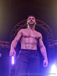 You should see the muscles i m hiding https onlyfans com