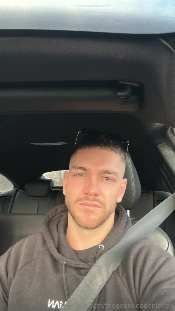 Next 5 people to sub to my exclusive page are getting a free video 