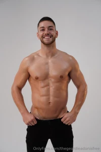 Next 10 people to sub get nbsp a free nude pic x https onlyfans com