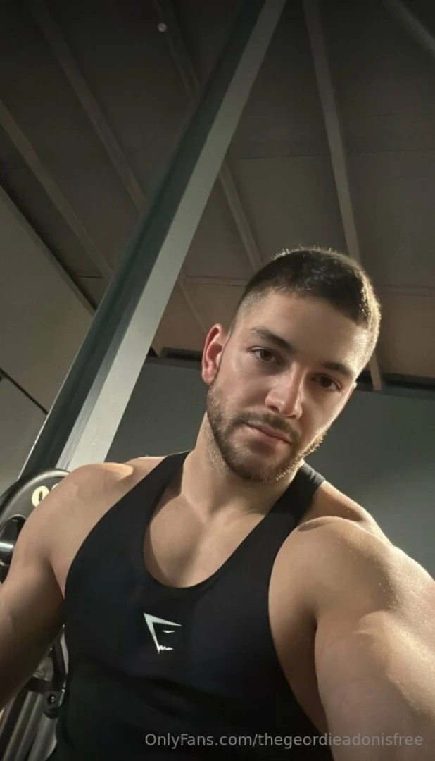 Just a lad tryna make u smile https onlyfans com thegeordieadonis c3 